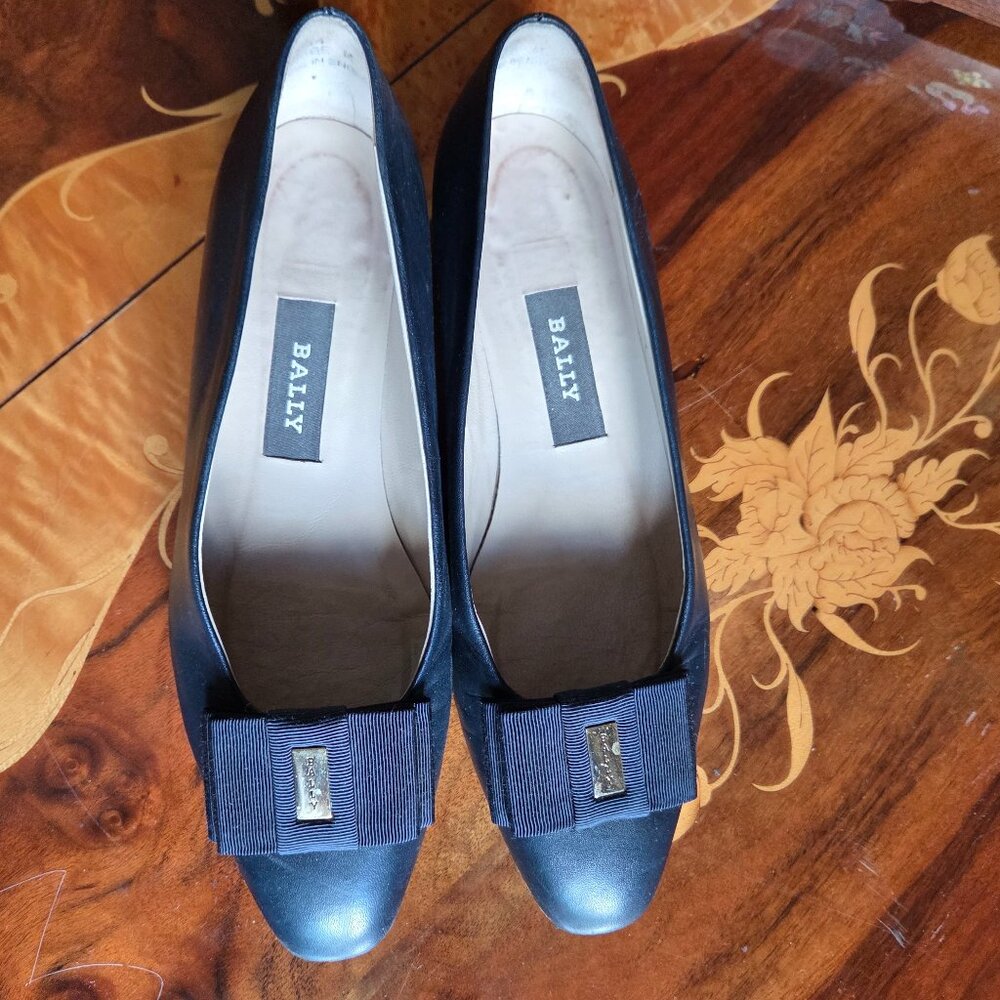 Gorgeous Blue Bally Soft Leather flats with bow